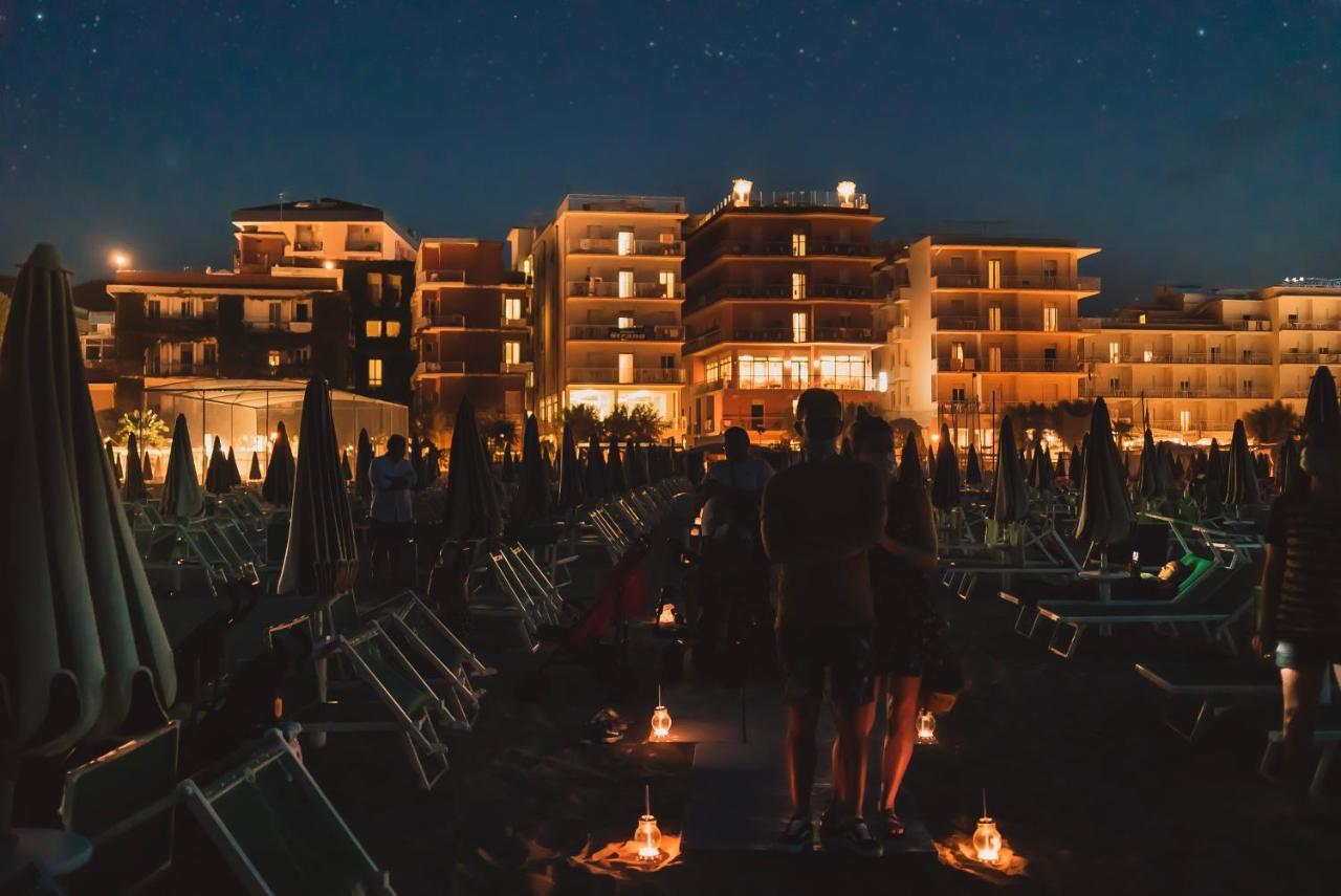Giovanna Regina Hotel Gabicce Mare Exterior foto
