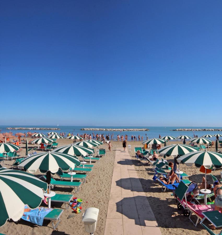 Giovanna Regina Hotel Gabicce Mare Exterior foto